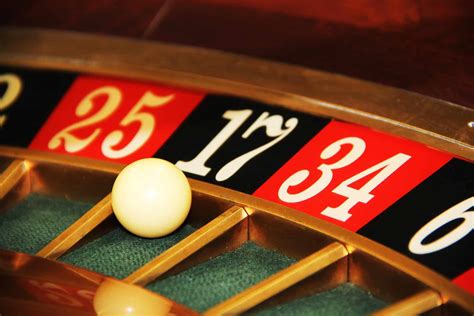  how do online casinos work